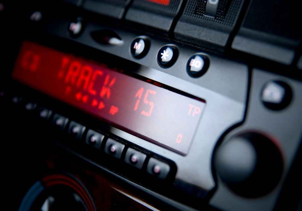 car radio cuts out frequently