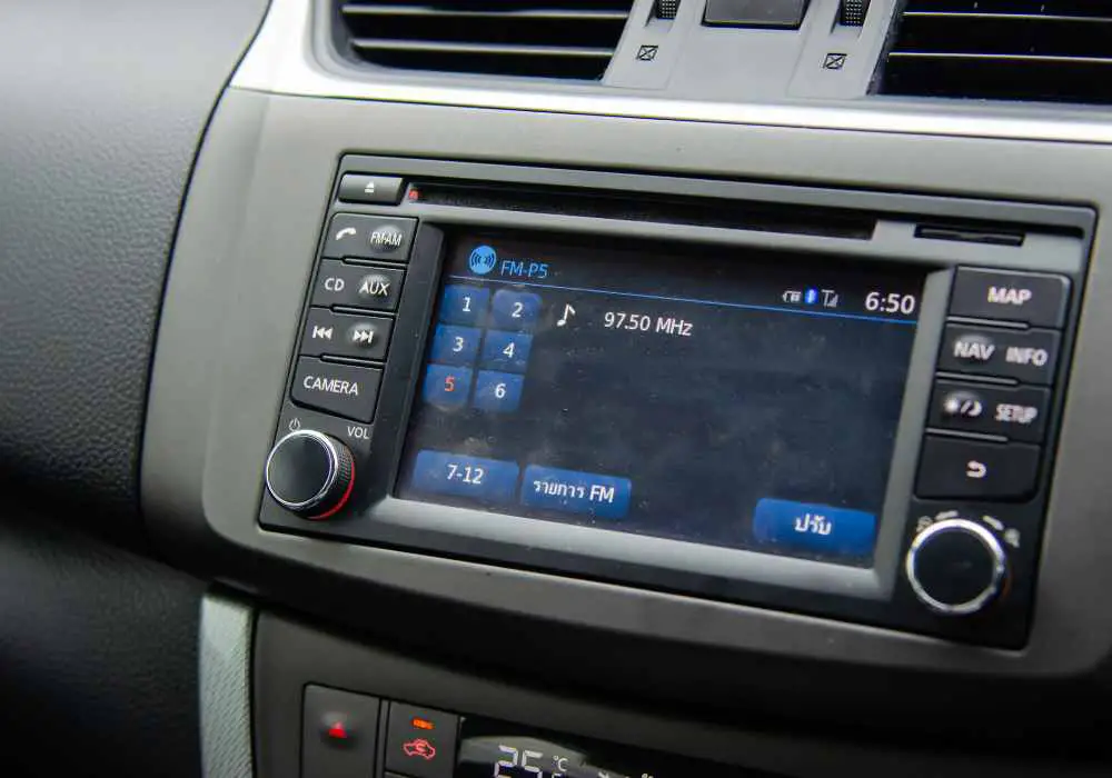 car stereo display fading